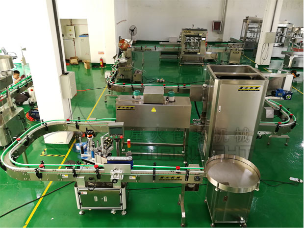 星火果醬灌裝封口機生產(chǎn)線設(shè)備展示