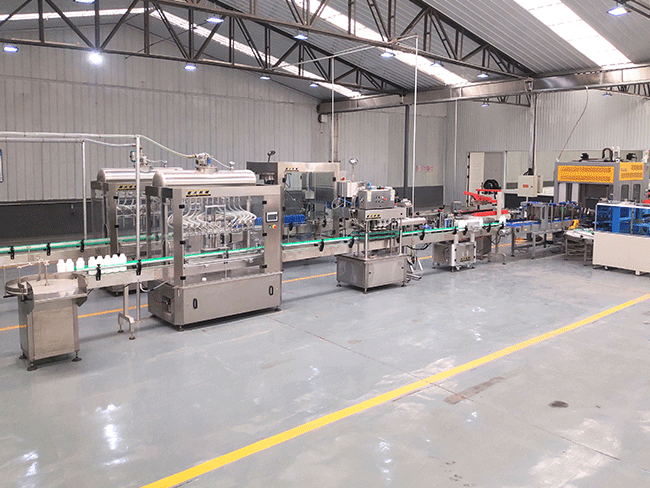 星火全自動(dòng)蠔油灌裝機(jī)生產(chǎn)線設(shè)備展示