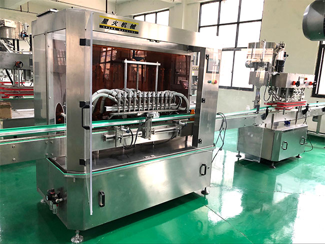 星火濃縮雞汁加工灌裝機(jī)械設(shè)備廠家車間實(shí)拍